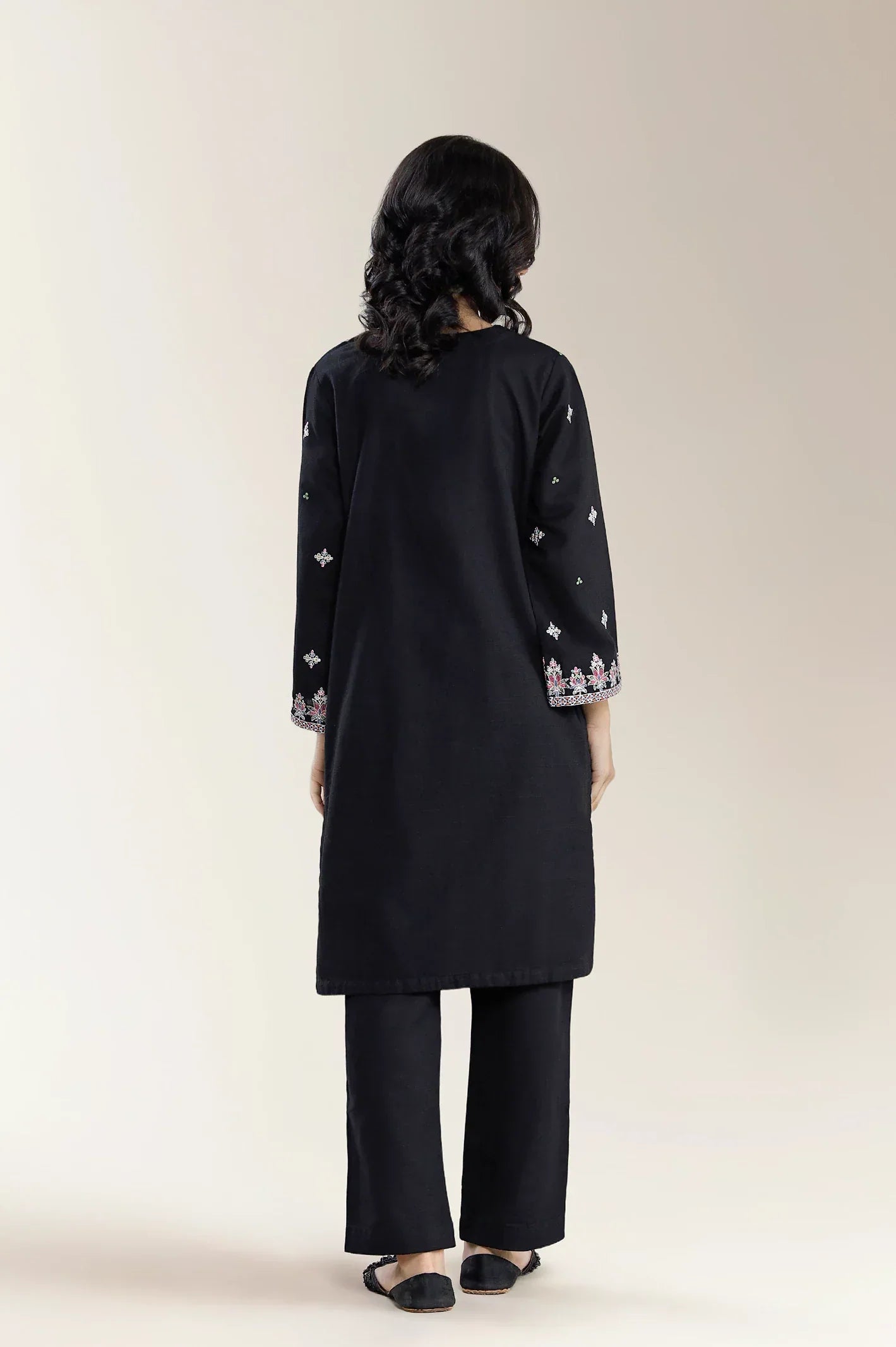 Embroidered Khaddar Black Teens 2Pc