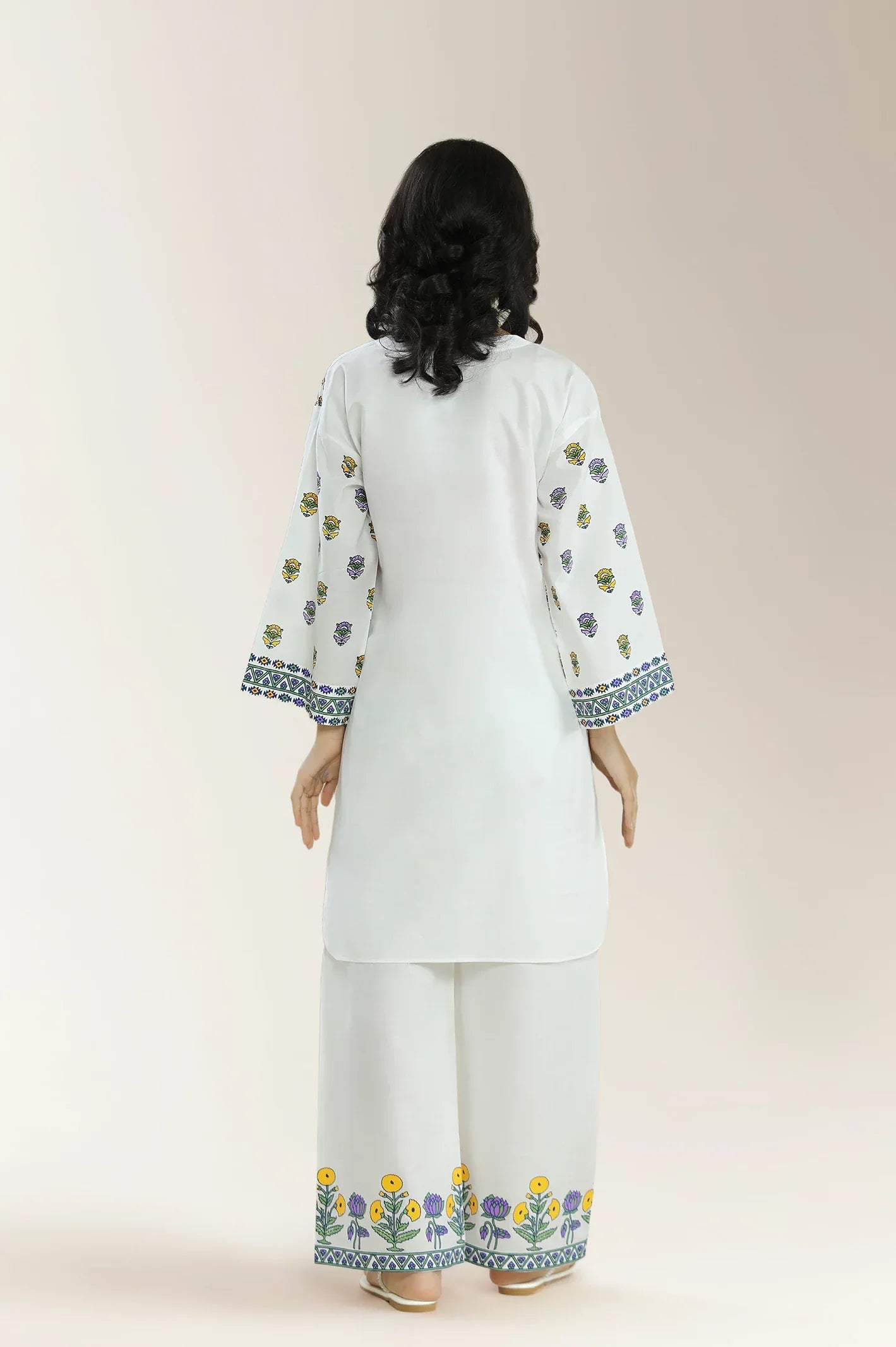 Printed Cambric White Teens 2Pc