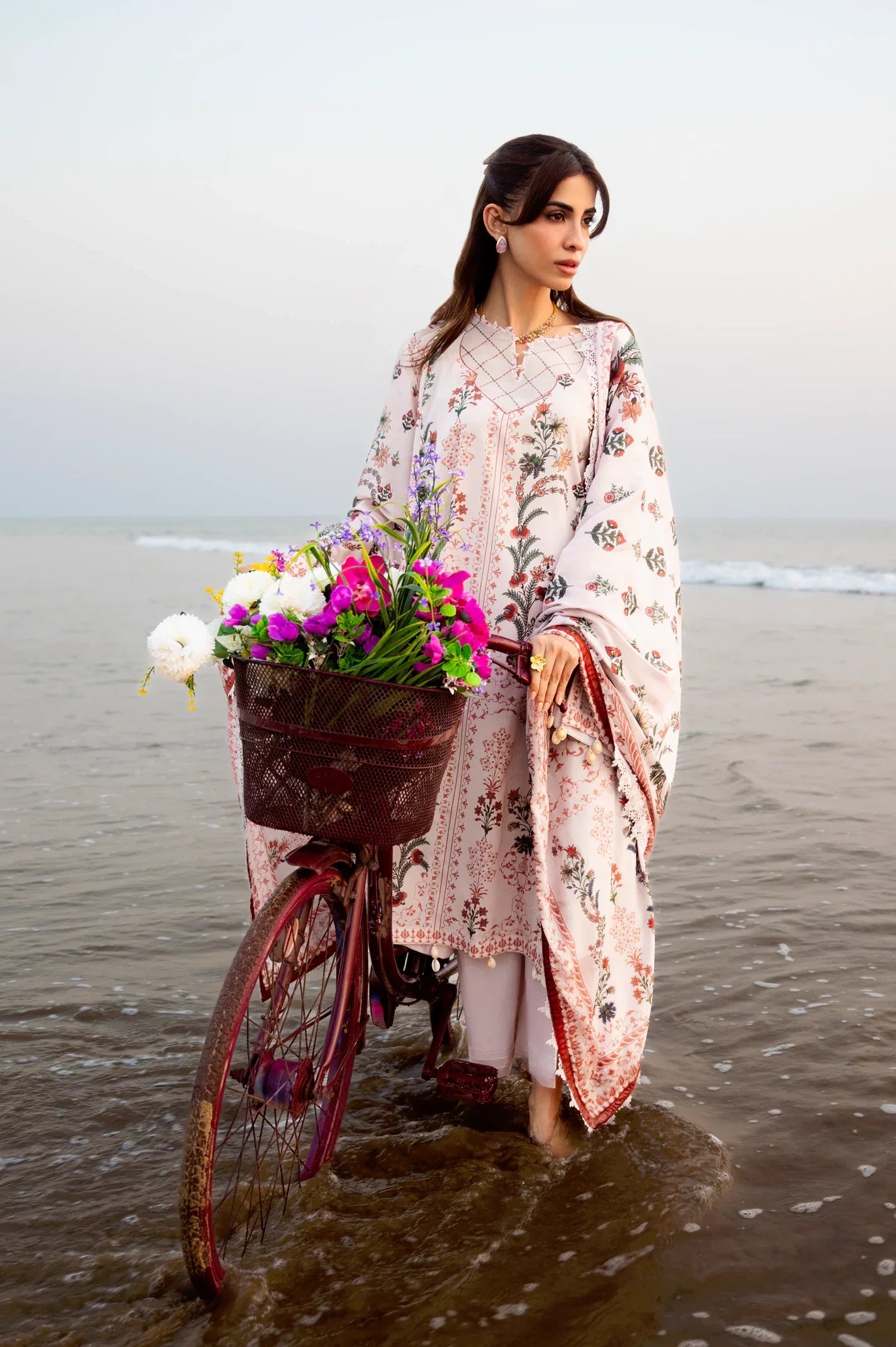 Printed Lawn-Cream Unstitched 3PC