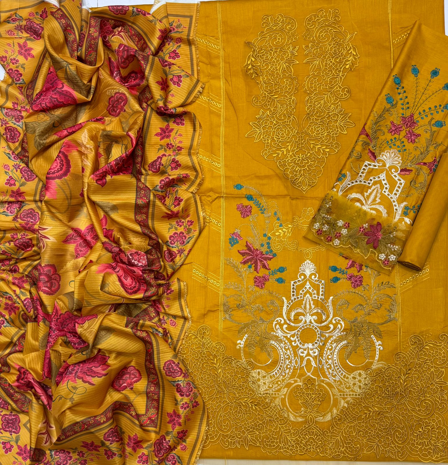 Maria B Airjet Lawn Suit – Heavy Chikankari Embroidered Summer Collection | Royal Boutique Pakistan