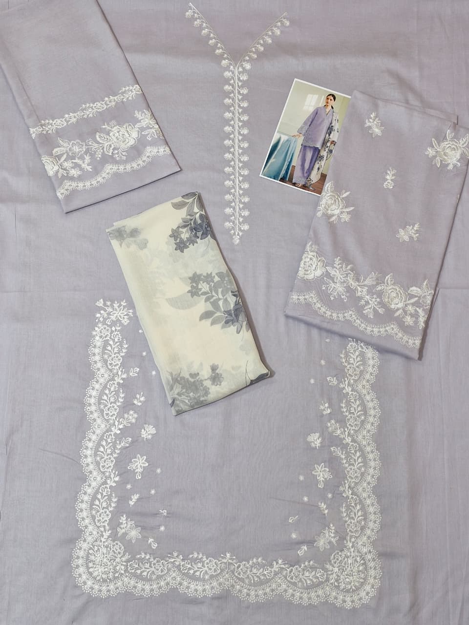 Zara Shahjahan Inspired Lavender Embroidered Lawn Suit with Chiffon Dupatta | 3 Piece Luxury Collection